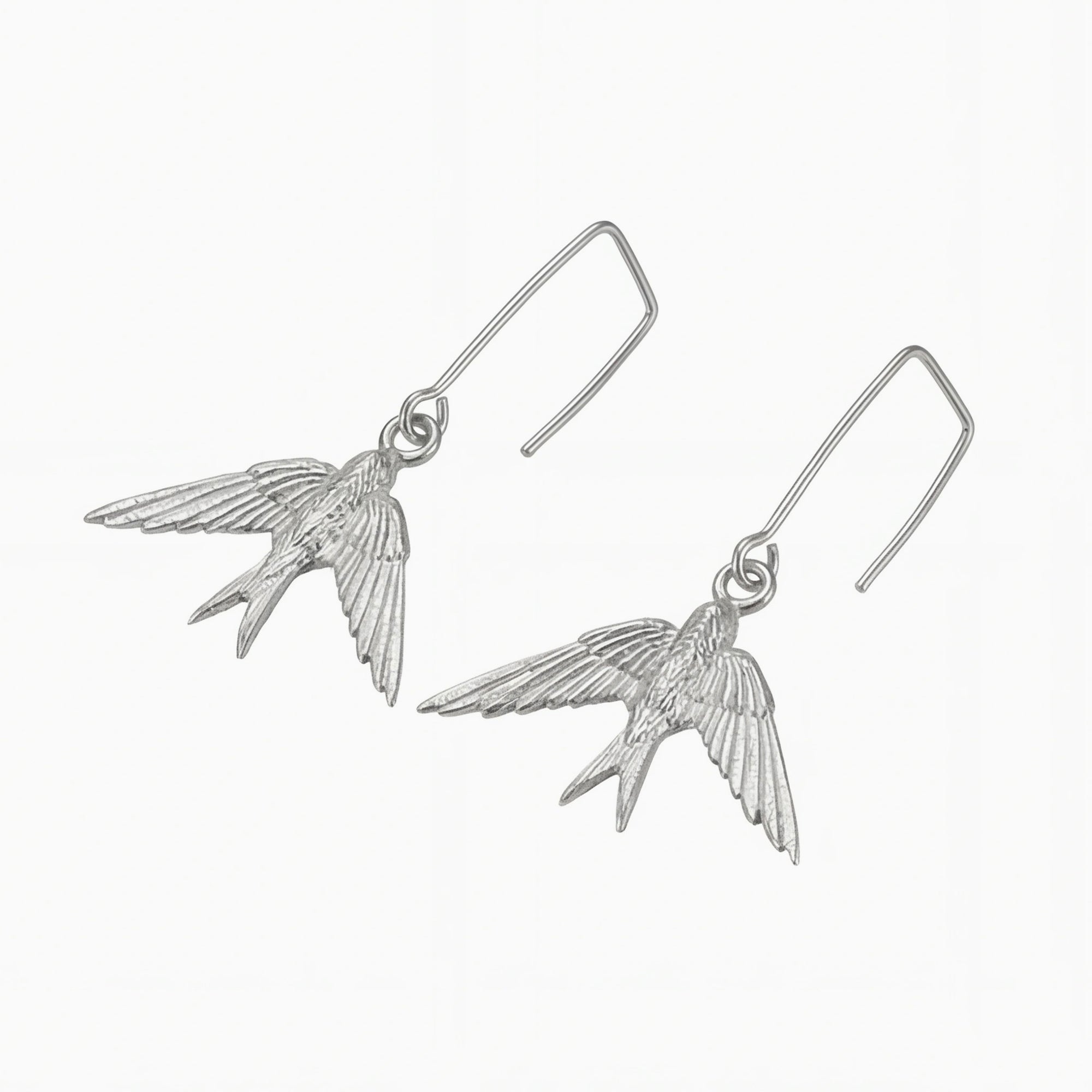 雙面雕刻燕子耳環